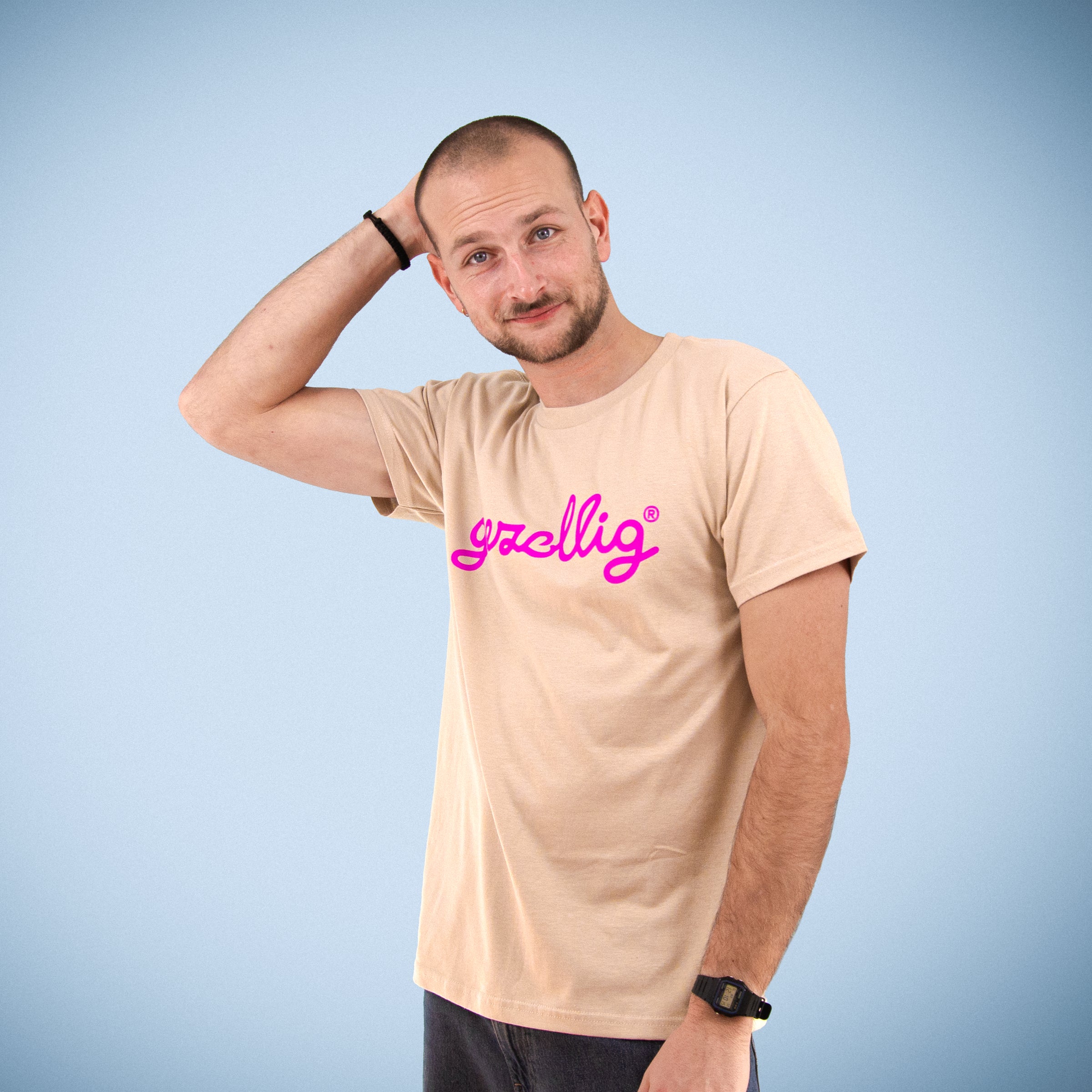 Tan T-shirt with GEZELLIG in Fuchsia