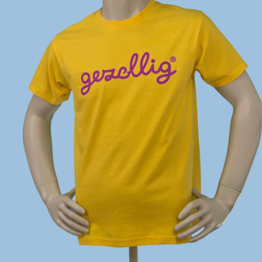Yellow t-shirt with fuchsia 'gezellig' logo
