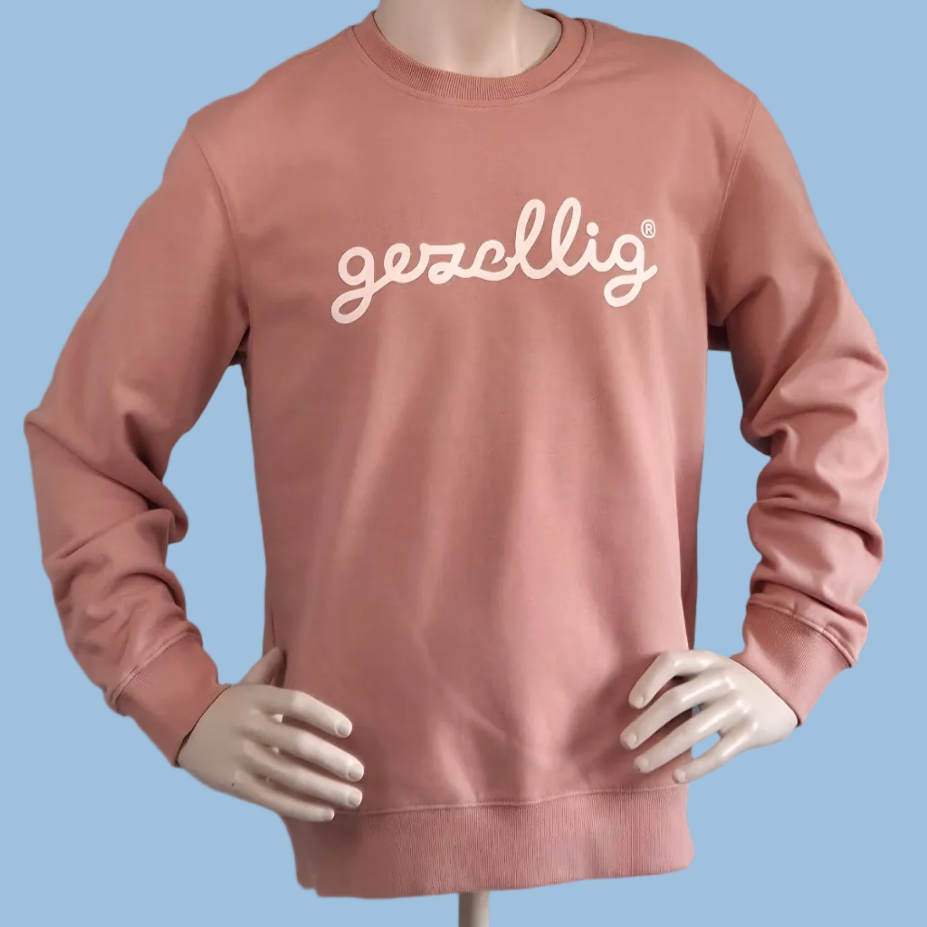 Dusty Pink Sweater Gezellig logo in white
